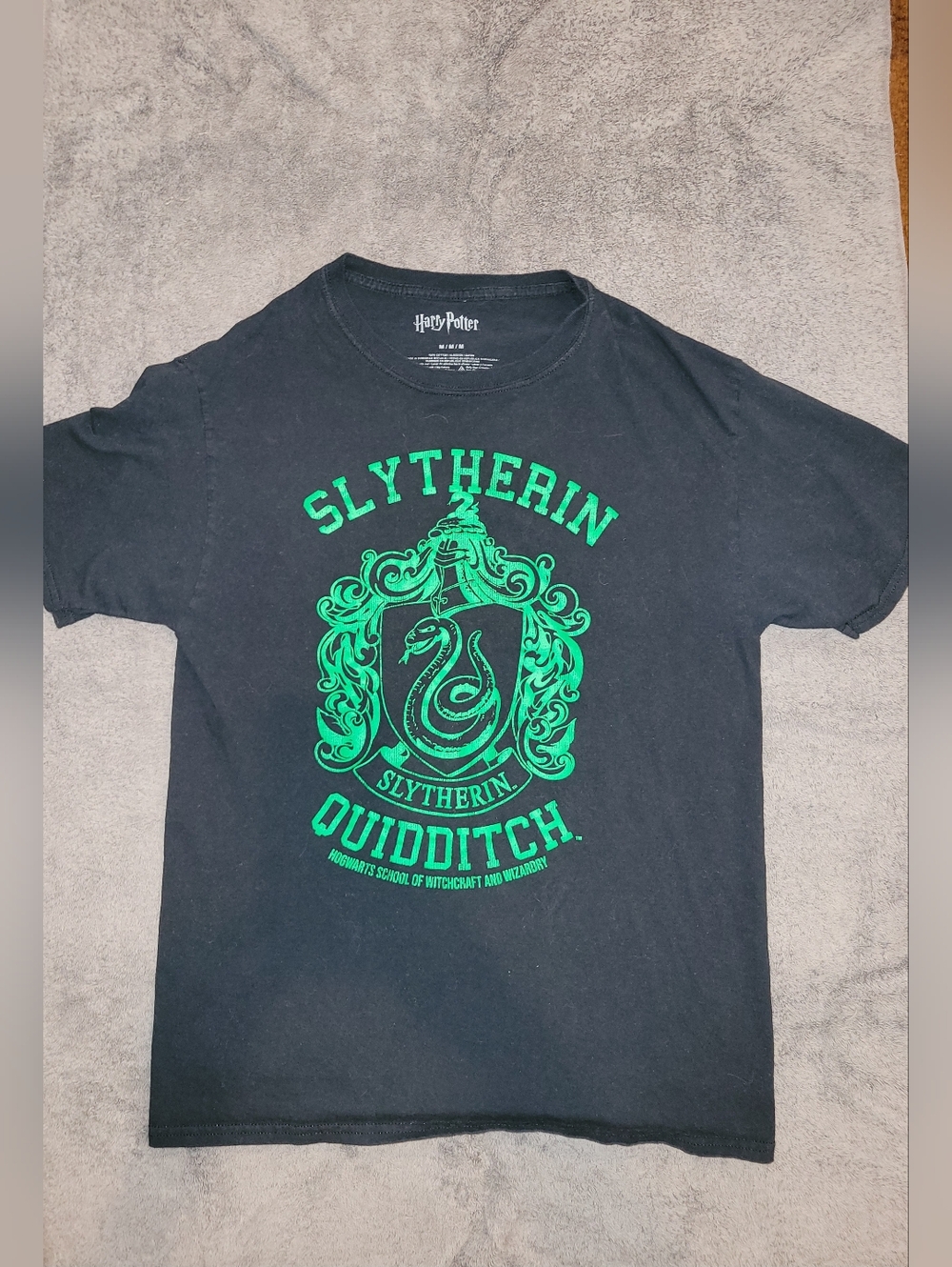 Harry Potter Slytherin Quidditch Graphic Tee - Black & Green